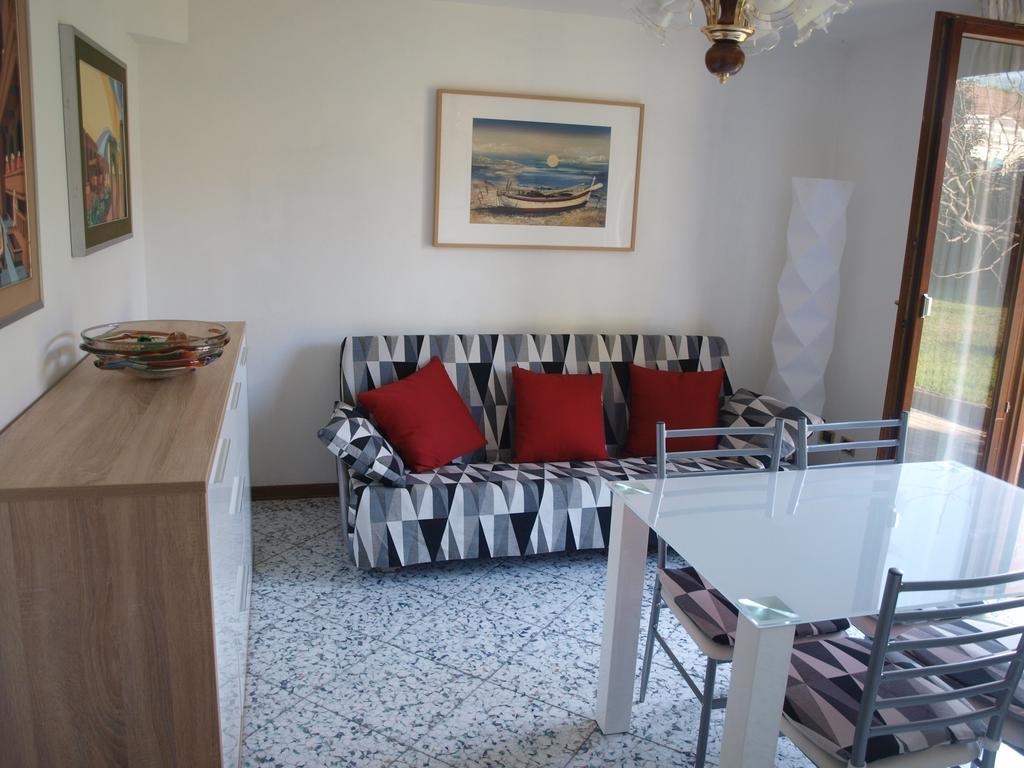Apartment Maria & Patrizio Lignano Sabbiadoro Szoba fotó
